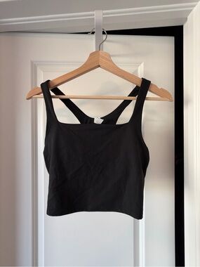 all in motion Black Cropped Tank Top